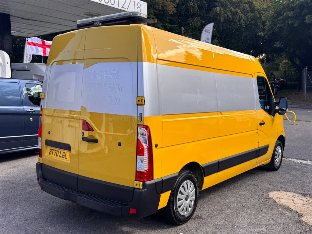 Nissan NV400 2.3L Dci Tekna L2h2 Yellow #4