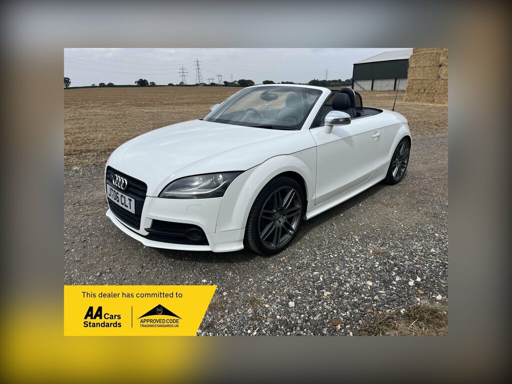 Audi TTS 2.0 Tfsi Black Edition Roadster White