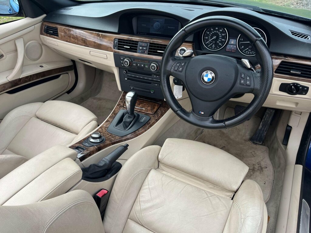 BMW 3 Series 3.0 325D M Sport Convertible Steptronic  #4