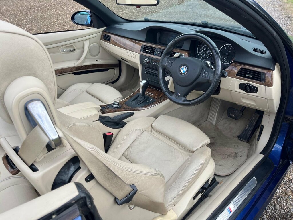 BMW 3 Series 3.0 325D M Sport Convertible Steptronic  #2