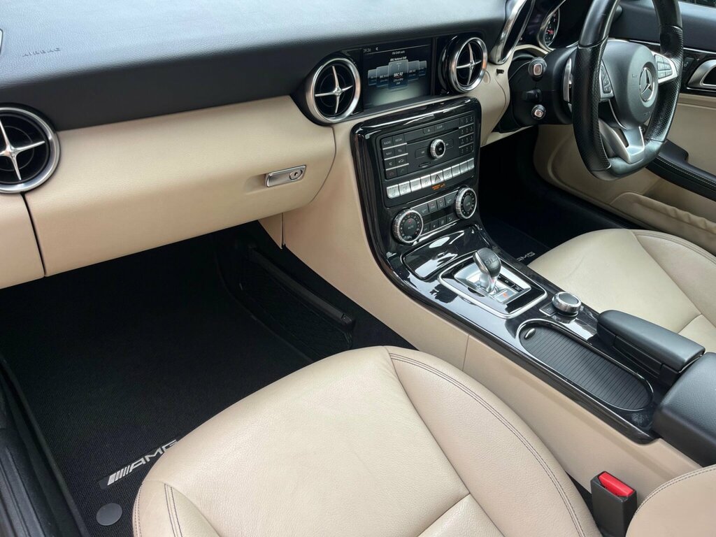 Mercedes-Benz SLC 2.0 Slc200 Amg Line Convertible G-troni #4