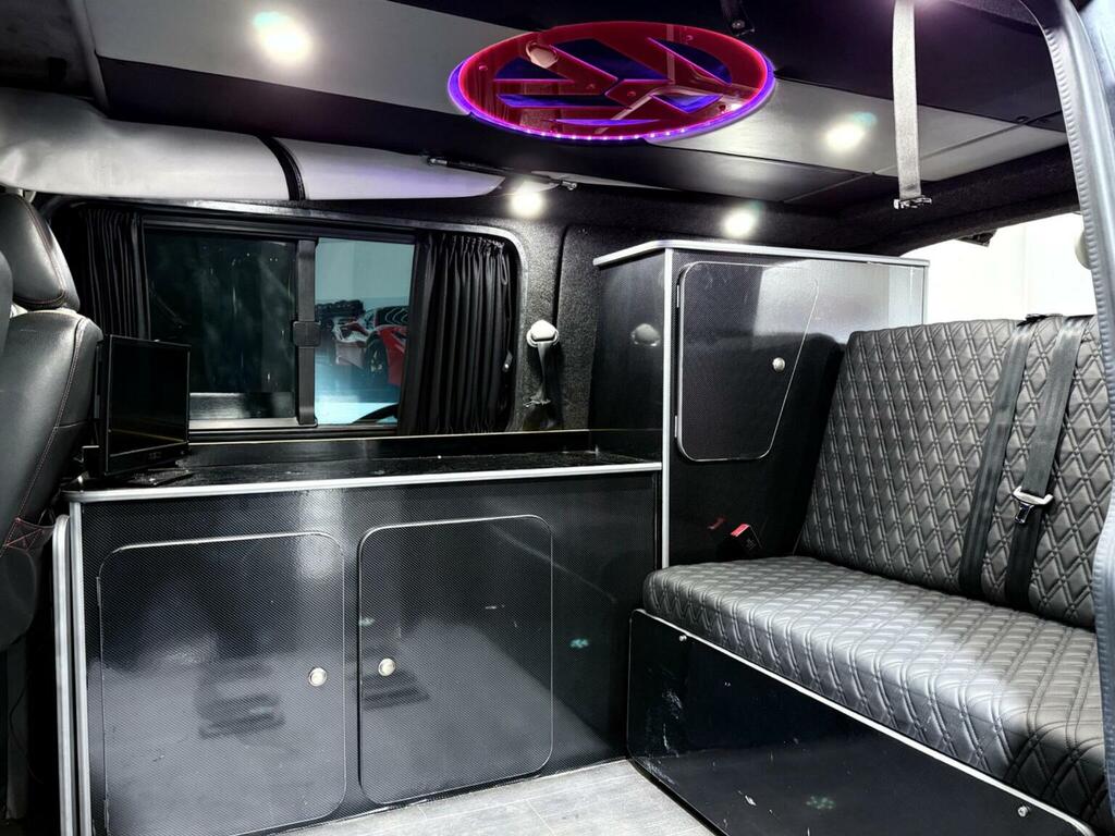 Volkswagen Transporter Sportline Combi Van 2.0 Bitdi Sportline T32 Kombi L3 H1 Black #3