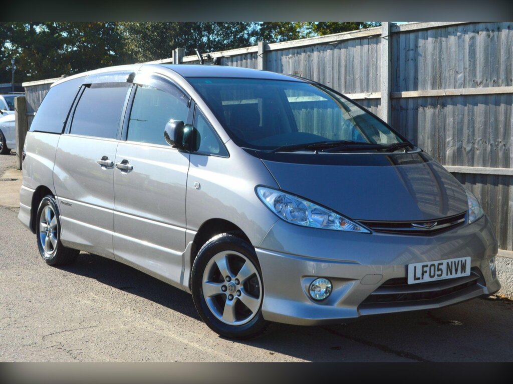 Toyota Estima 2.0Ltr Diesel Automatic Silver #1