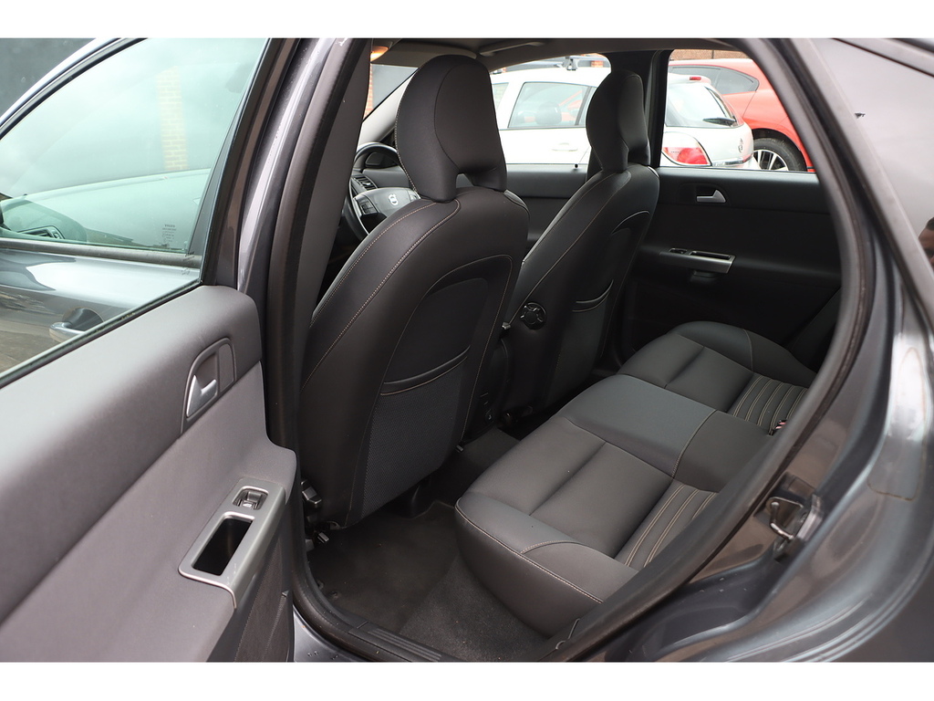 Volvo S40 2.4I S Geartronic #24