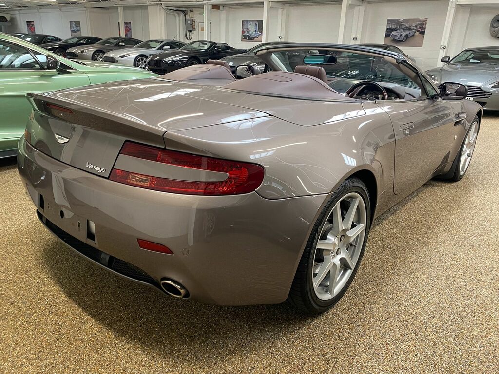 Aston Martin V8 Vantage V8 Silver #4