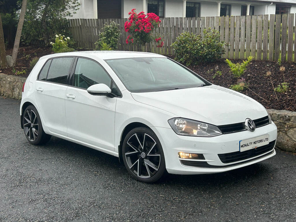 Volkswagen Golf 1.6 Tdi 110 Match Edition White