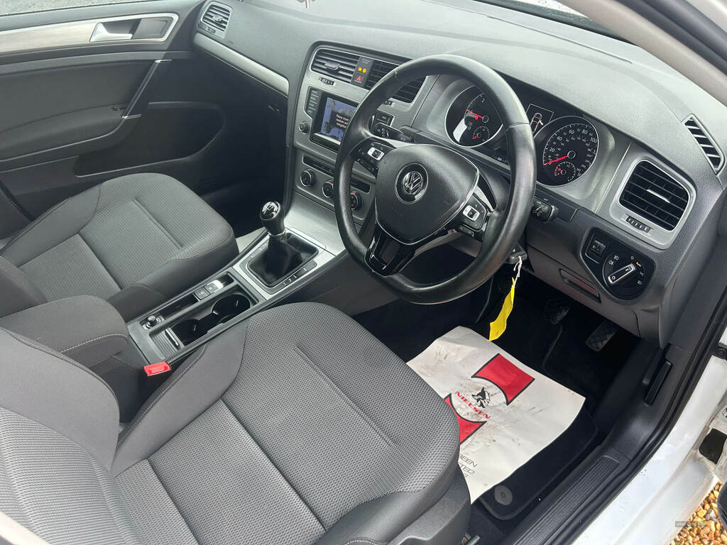 Volkswagen Golf 1.6 Tdi 110 Match Edition YW16OKA White #6