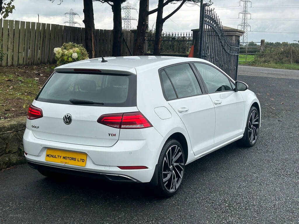 Volkswagen Golf 1.6 Tdi Se Nav EG17CRX White #3