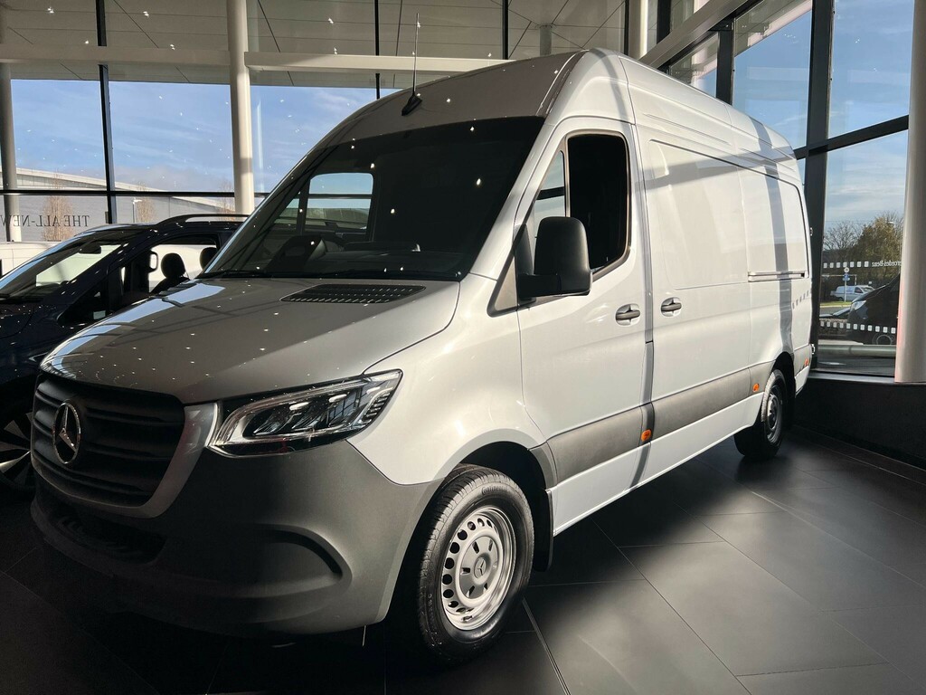 Mercedes-Benz Sprinter 2.0 315 Cdi Select Panel Van Rwd  Silver #3