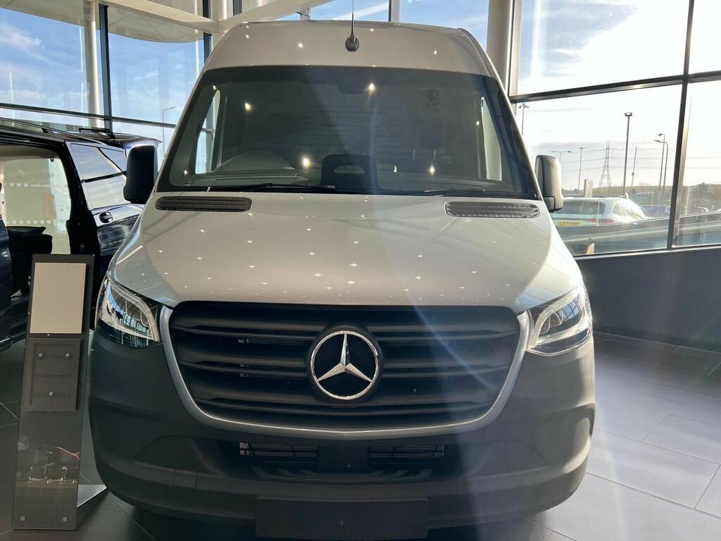 Mercedes-Benz Sprinter 2.0 315 Cdi Select Panel Van Rwd  Silver #2