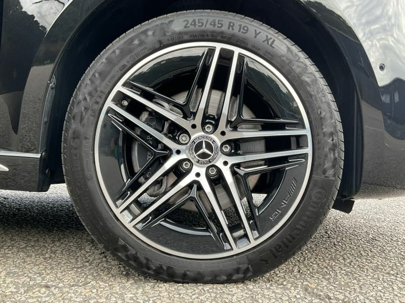 Mercedes-Benz V Class Mpv KT24EEY Black #4