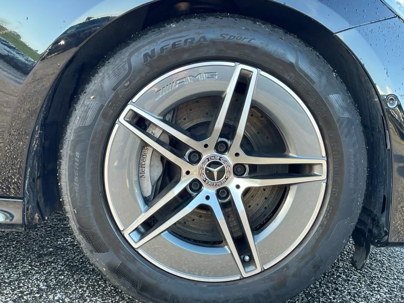 Mercedes-Benz E Class Estate KN74UNP Black #4