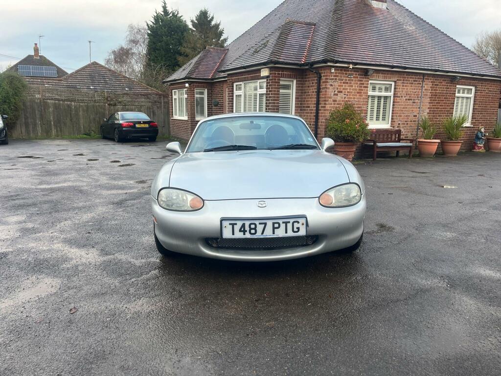 Mazda MX-5 Convertible Grey #8