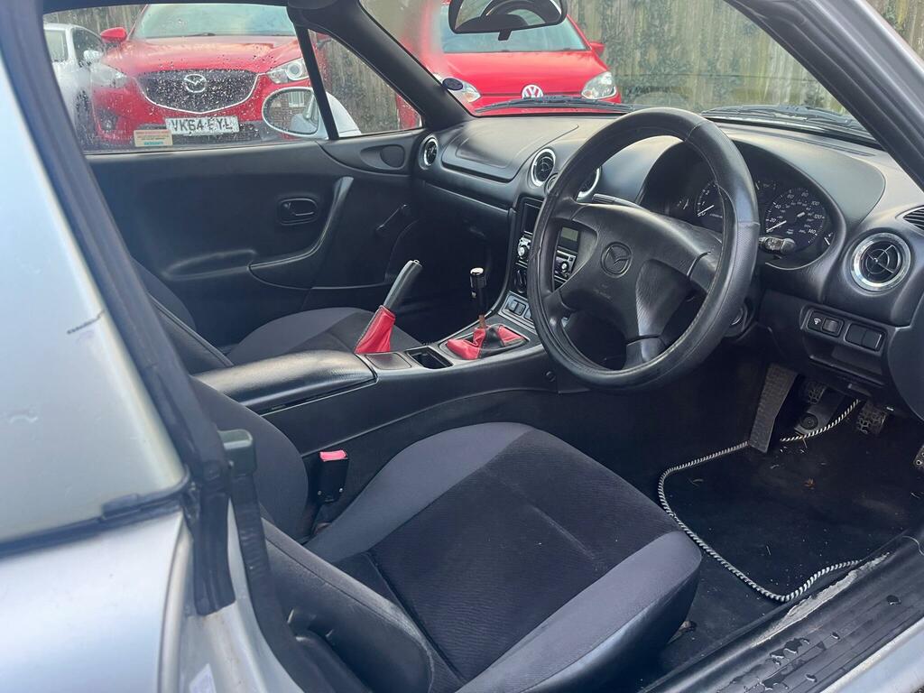 Mazda MX-5 Convertible Grey #9