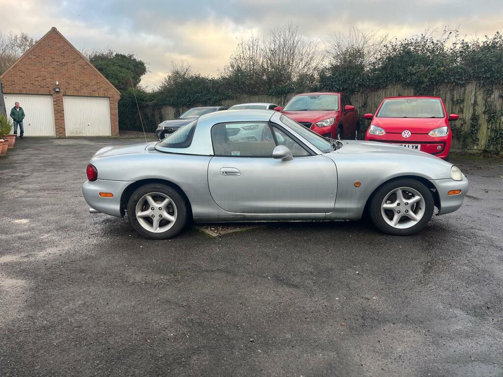 Mazda MX-5 Convertible Grey #6
