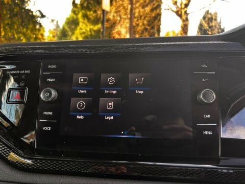 Volkswagen Polo Life Tsi Dsg CP71HXT #4