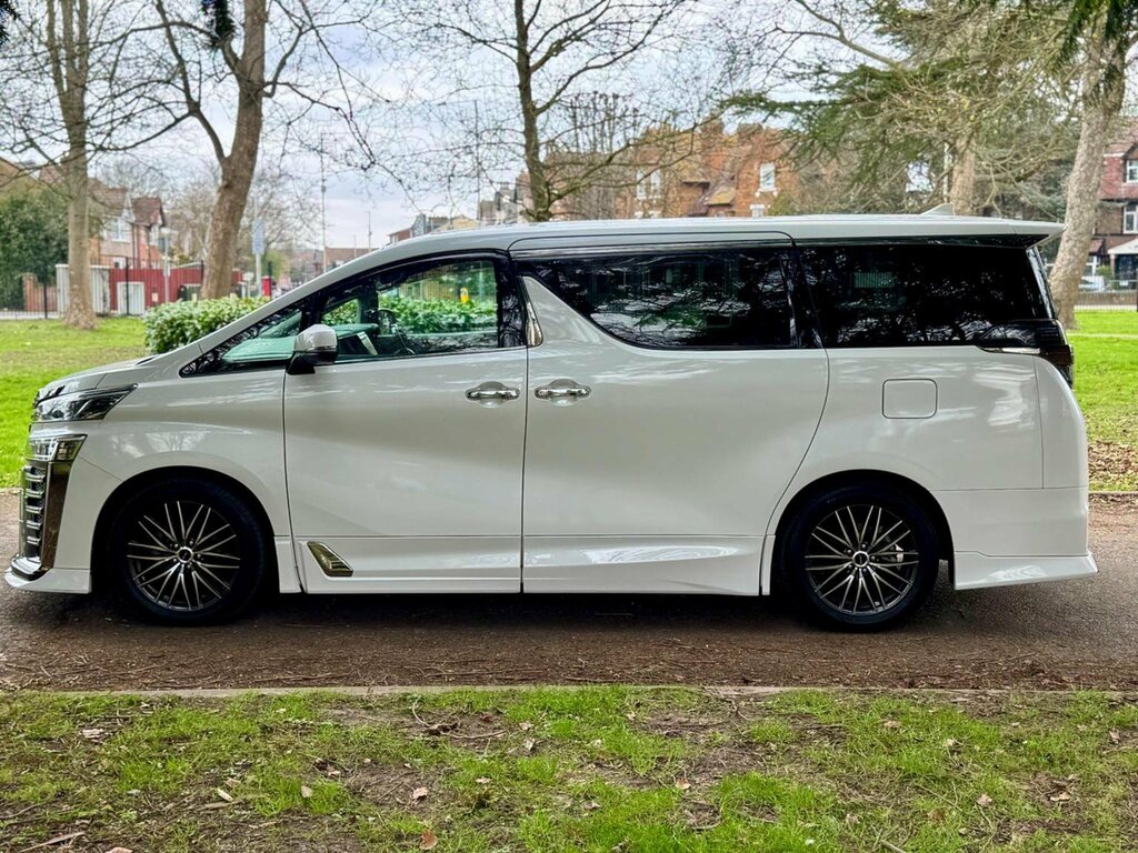 Toyota Vellfire 3.5 V6 Vellfire Executive Black #9