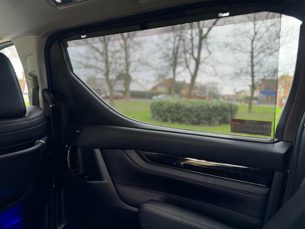Toyota Vellfire 3.5 V6 Vellfire Executive Black #40