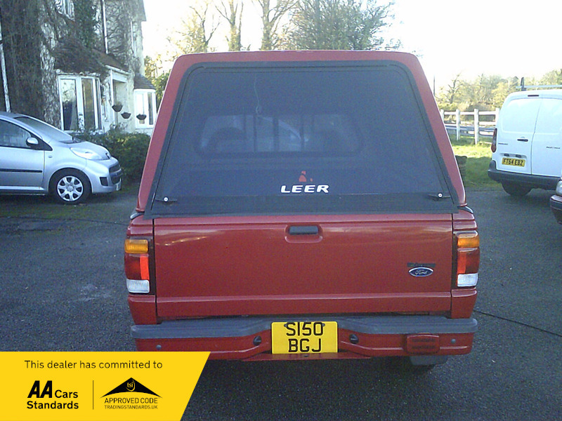 Ford Ranger 2.5D Regular Cab Pickup 4X2 White #8