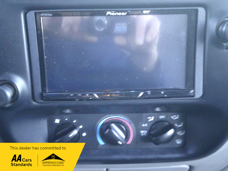 Ford Ranger 2.5D Regular Cab Pickup 4X2 White #20