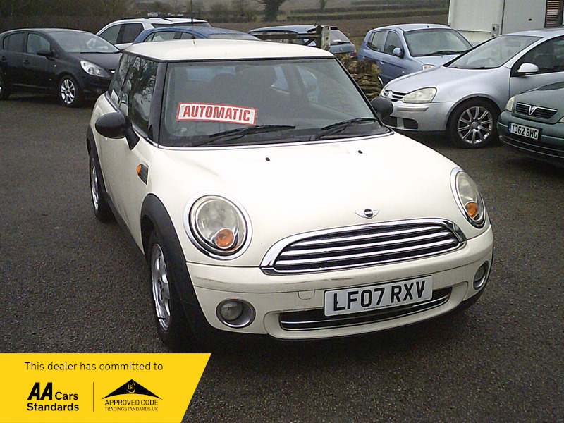 Mini Hatch Automatic White #2