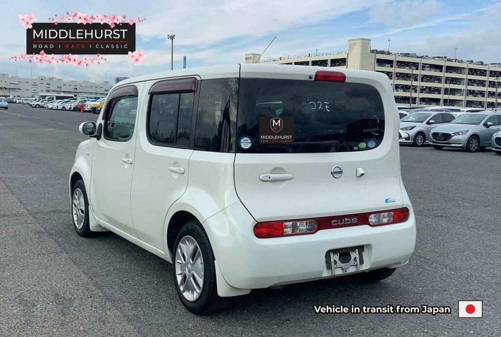 Nissan Cube 1.5 Cvt Z12 Japanese Import White #2
