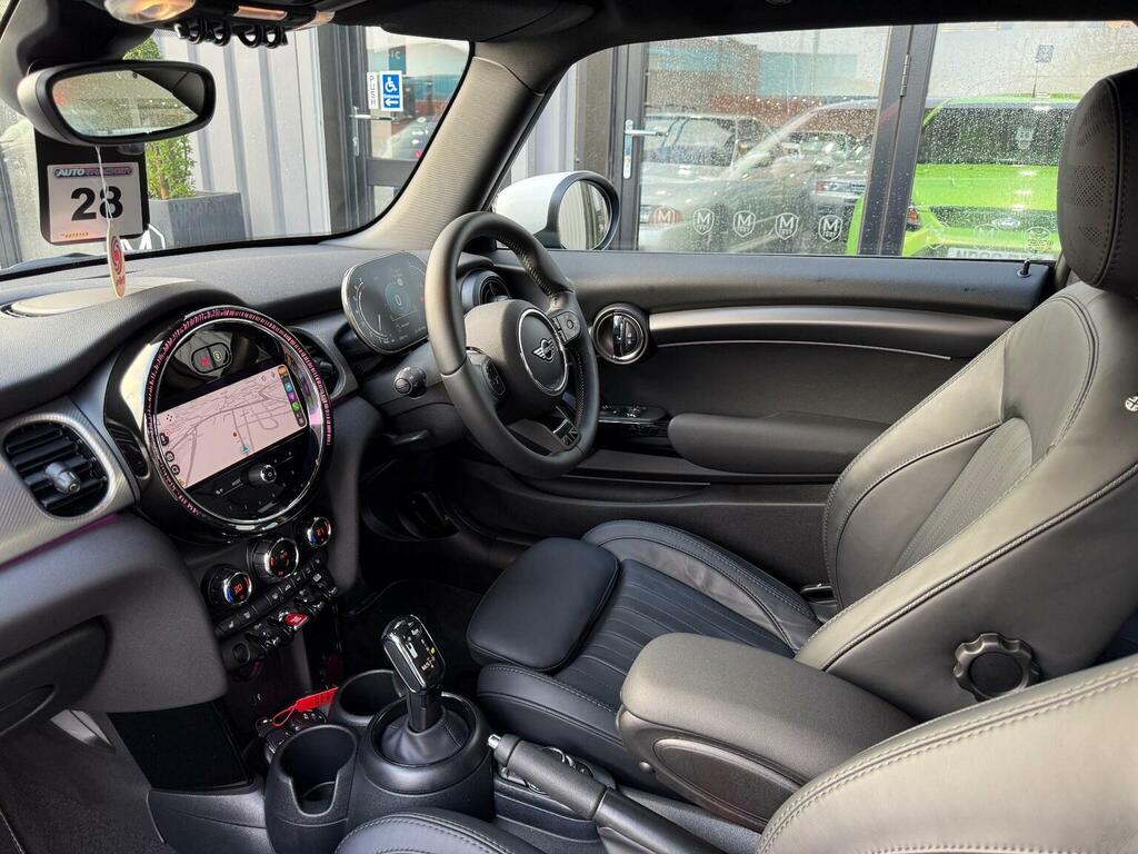 Mini Hatch 2.0 Cooper S Exclusive Steptronic Euro 6 Ss YL73MRX Blue #2