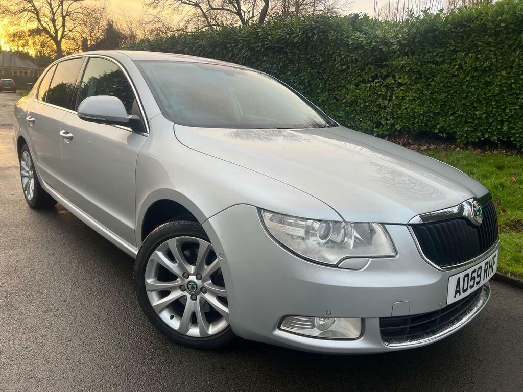 Skoda Superb Hatchback Grey #26