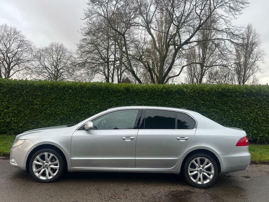 Skoda Superb Hatchback Grey #4