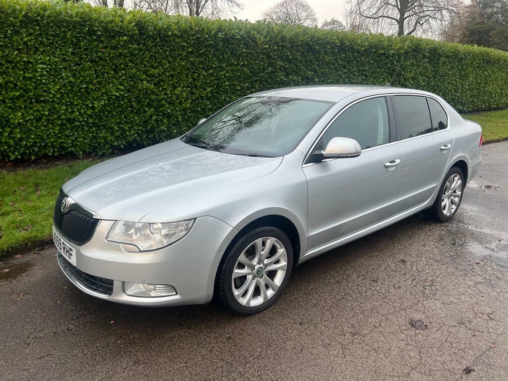 Skoda Superb Hatchback Grey #27