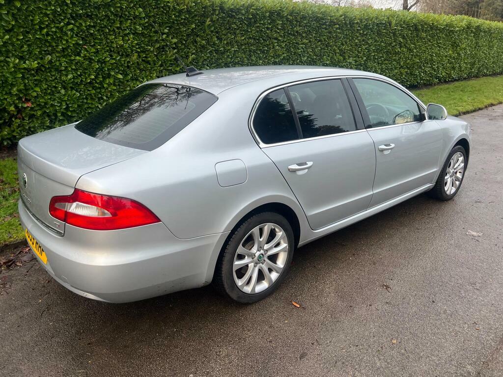 Skoda Superb Hatchback Grey #30