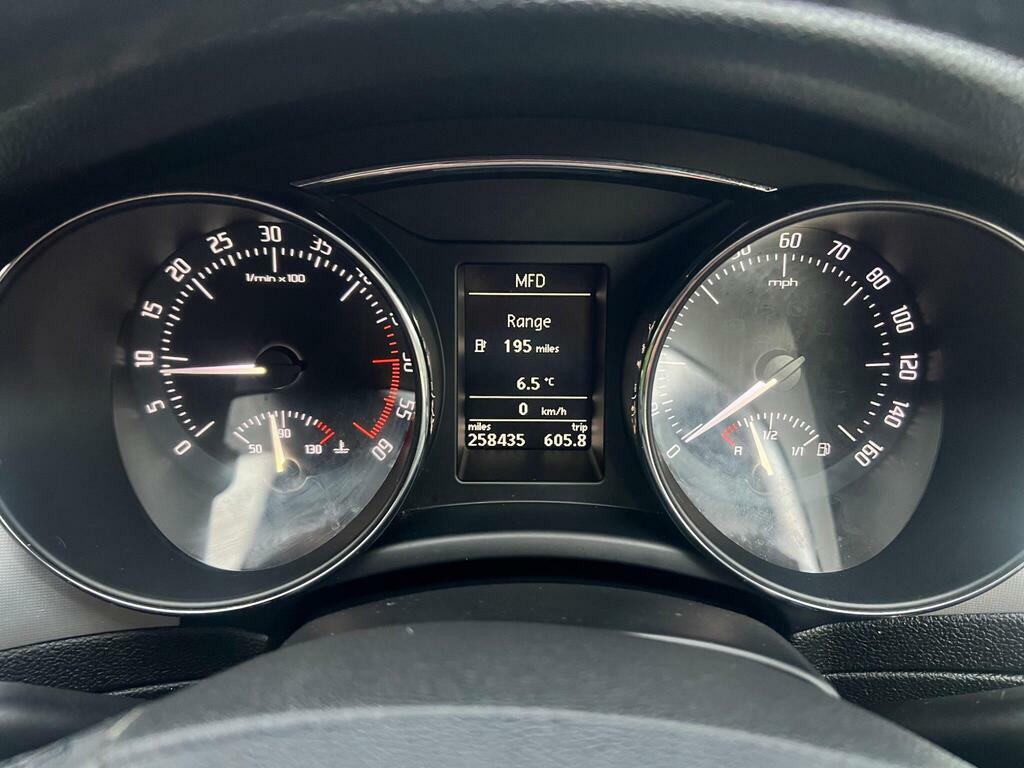Skoda Superb Hatchback Grey #17