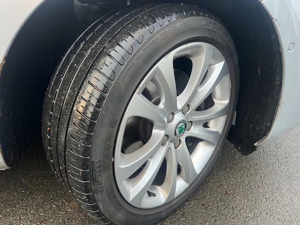 Skoda Superb Hatchback Grey #14