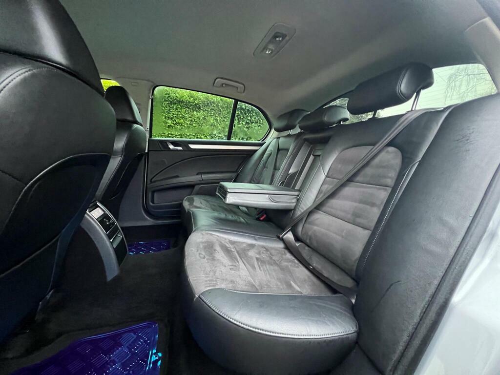 Skoda Superb Hatchback Grey #33