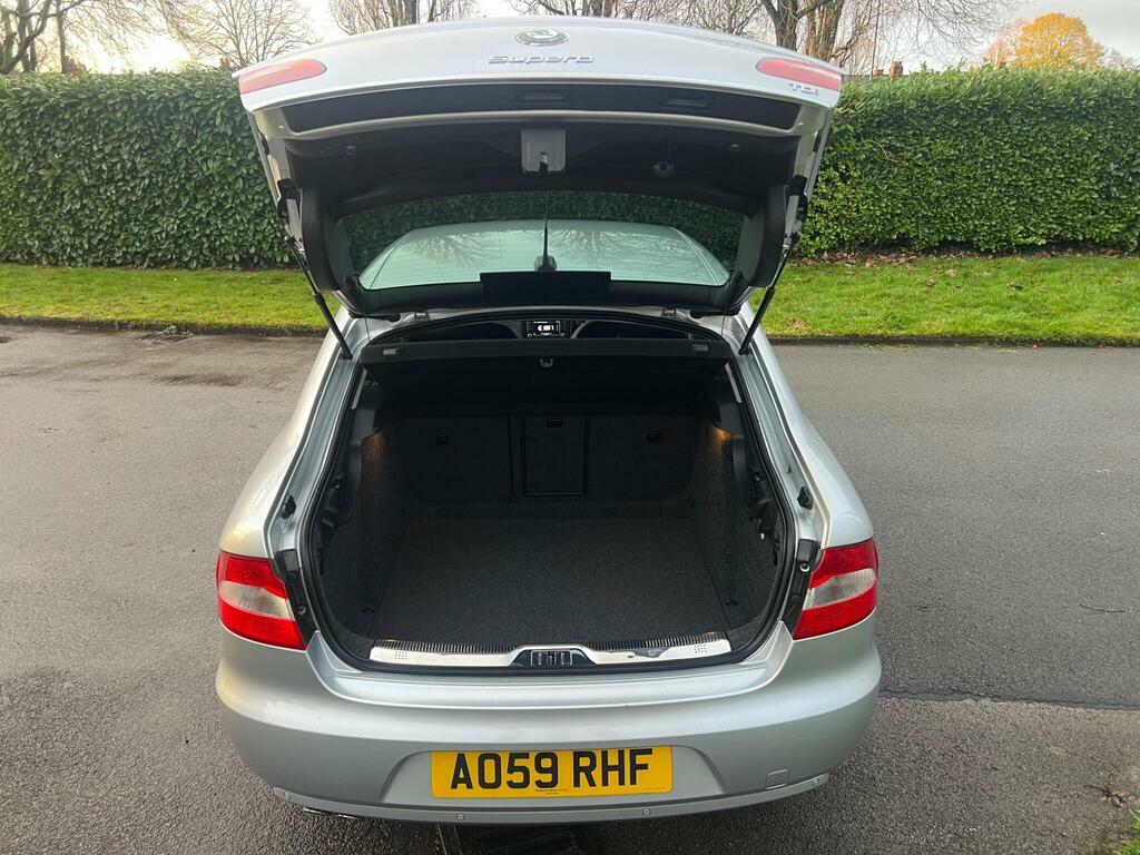 Skoda Superb Hatchback Grey #9