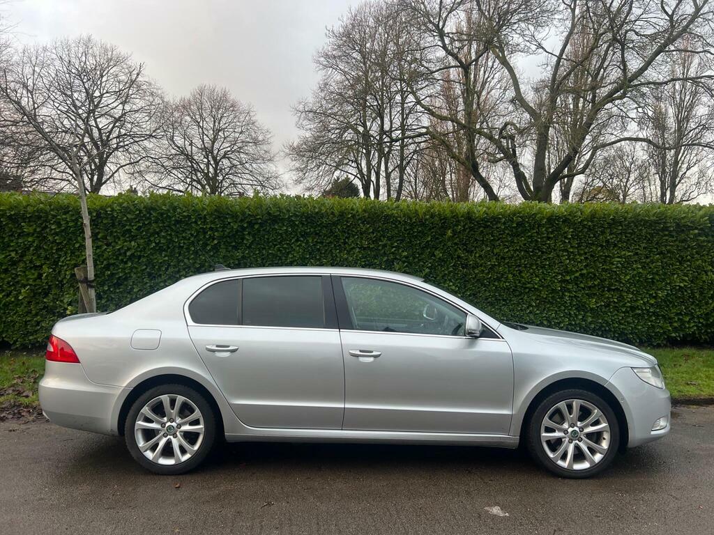 Skoda Superb Hatchback Grey #24