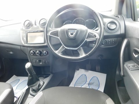 Dacia Sandero Stepway Comfort Tce WV68FXW White #3