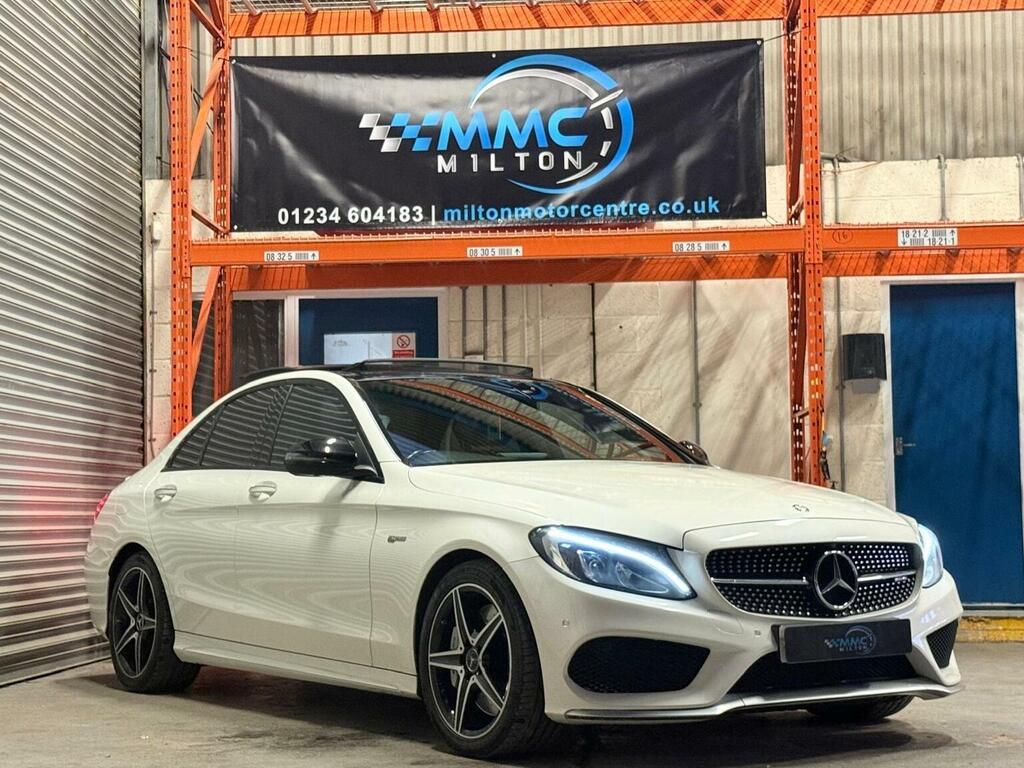 Mercedes-Benz C Class Saloon 3.0 C43 V6 Amg Premium Plus G-tronic 4Ma AV66KJX White #2