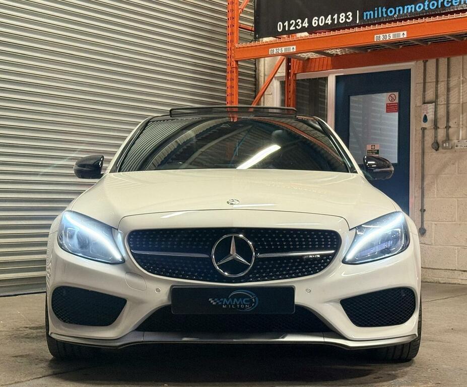 Mercedes-Benz C Class Saloon 3.0 C43 V6 Amg Premium Plus G-tronic 4Ma AV66KJX White #3