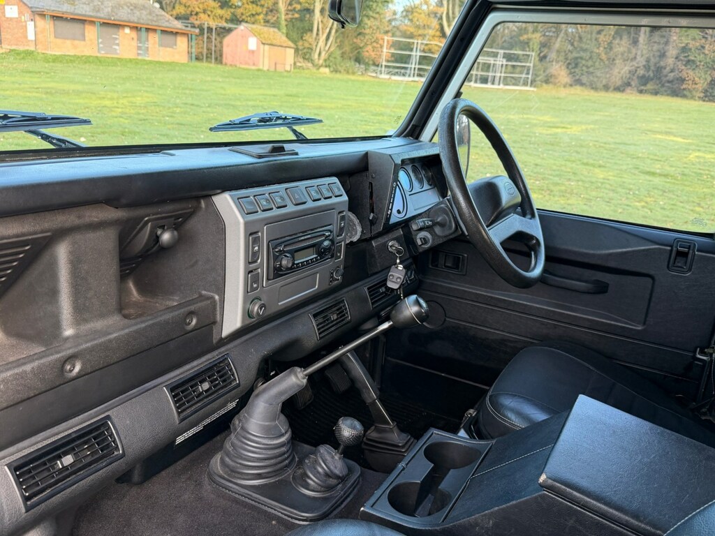 Land Rover Defender Grey #12