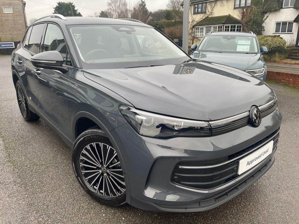 Volkswagen Tiguan 1.5 Tsi Ehybrid 19.7Kwh Match Suv Plug- Grey