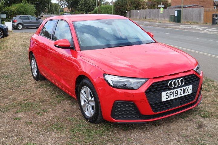 Audi A1 Sportback Tfsi Se Red