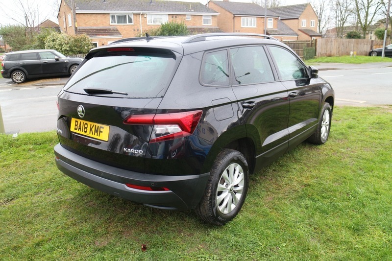 Skoda Karoq Se Nav Plus BA18KMF Black #4