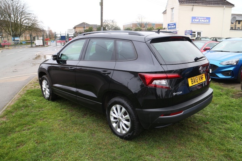 Skoda Karoq Se Nav Plus BA18KMF Black #3