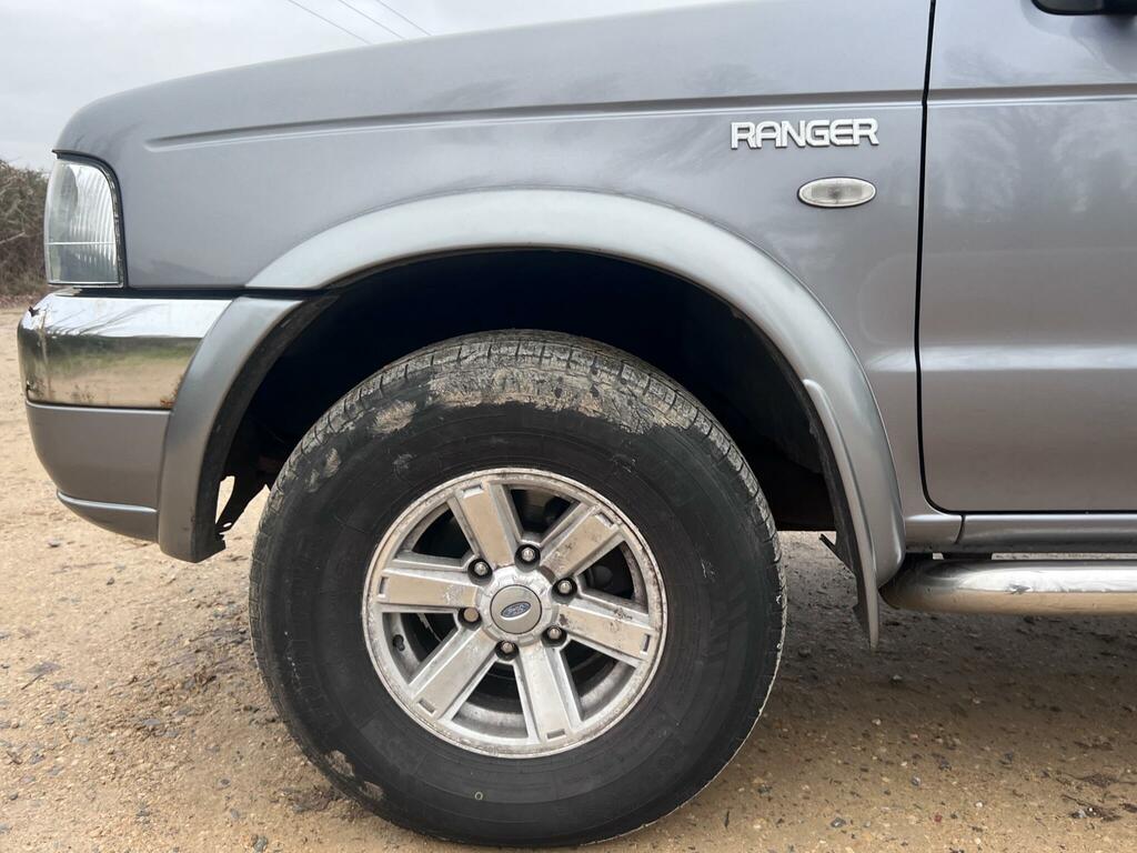 Ford Ranger 2.5 Ranger Xlt Thunder 4Wd - 2005 05 Grey #40