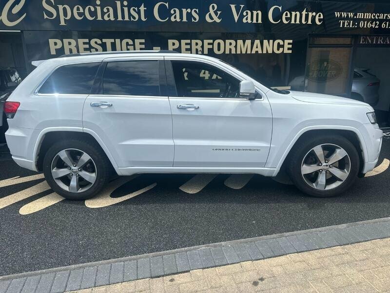 Jeep Grand Cherokee Suv 3.0 Grand Cherokee 3.0L V6 Crd Overland 2016 White #5