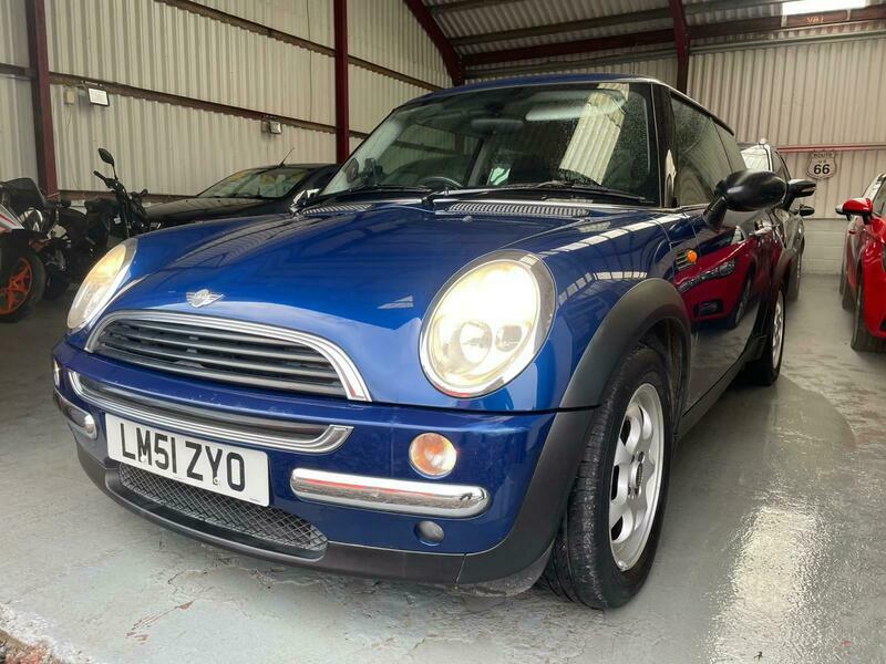 Mini Hatch --  #20