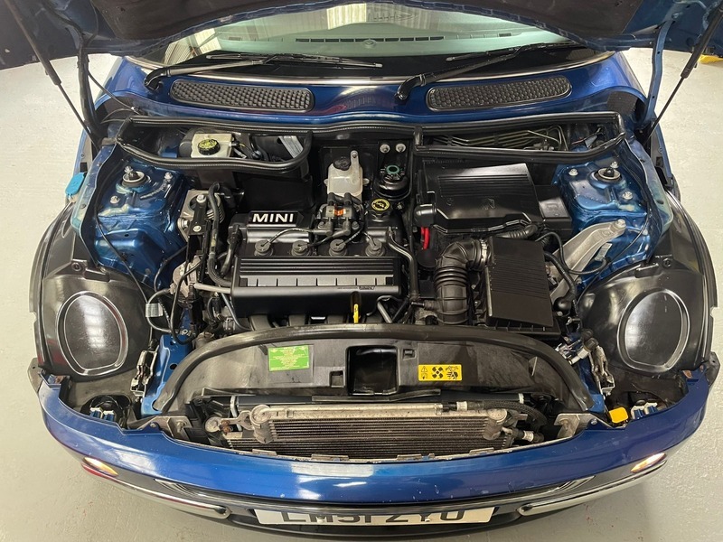 Mini Hatch --  #18