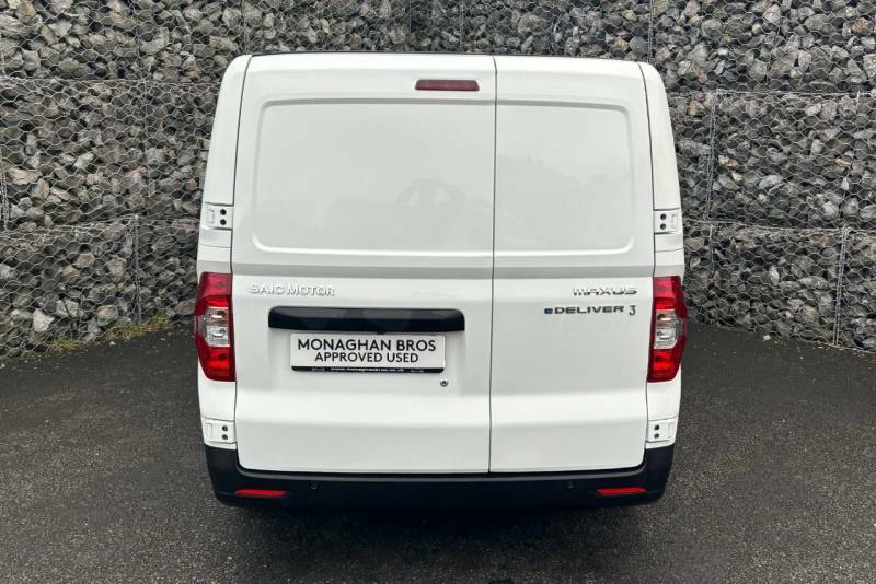 Maxus  2.0 D20 Lwb Van White #30