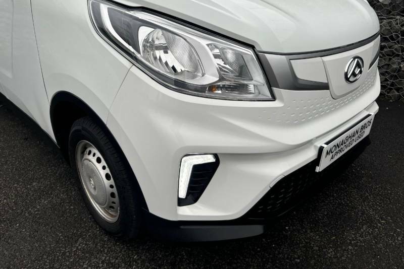 Maxus  2.0 D20 Lwb Van White #28